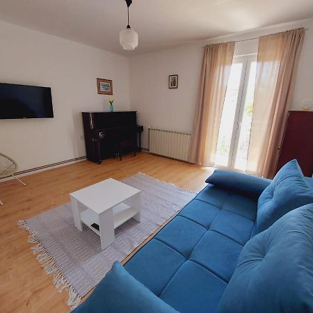 Apartments Mario Primosten Exterior photo